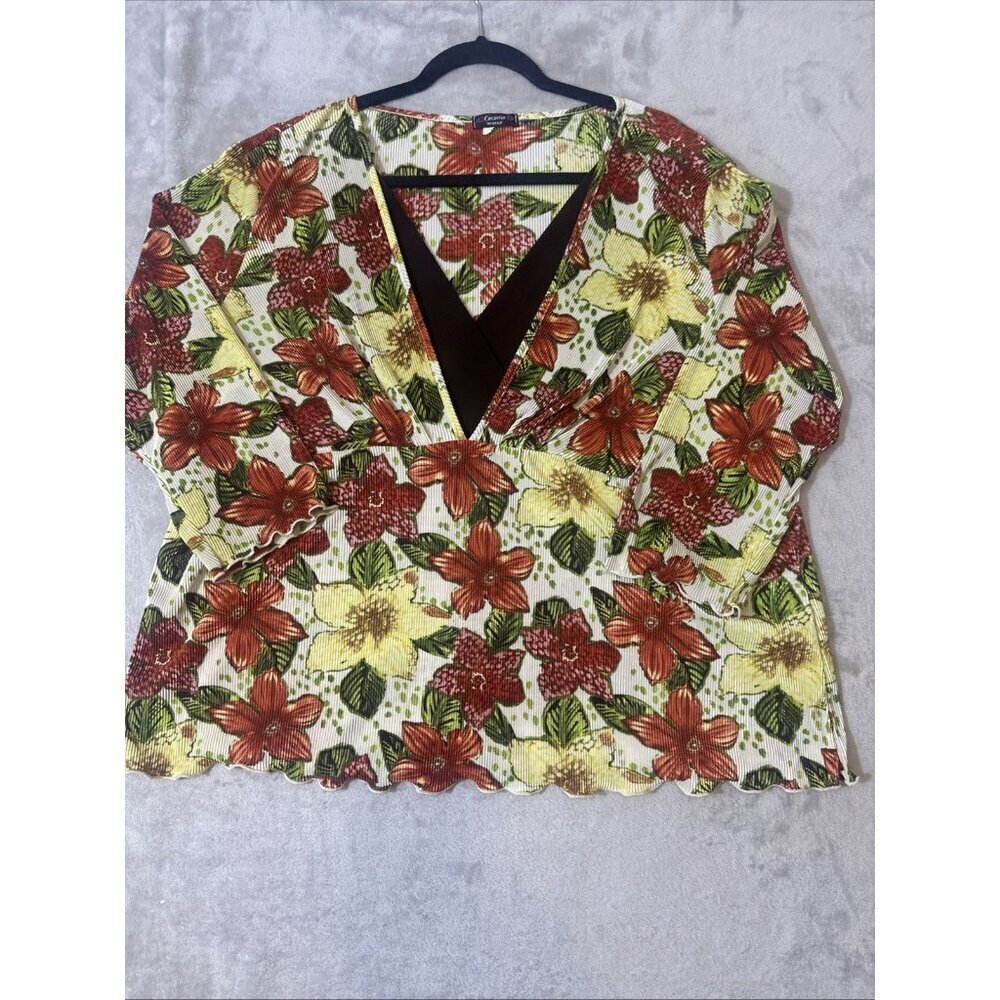 Cocomo Woman 2X Floral Ribbed V-Neck Long Sleeve Stretch Top Boho
